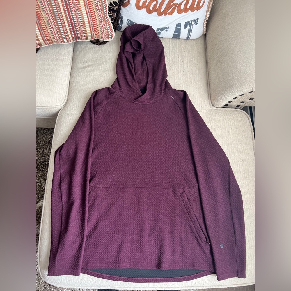Lulu At Ease hoodie. Size XL